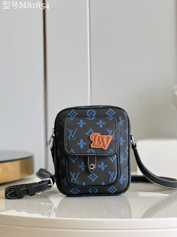 LOV - MLB - 1169