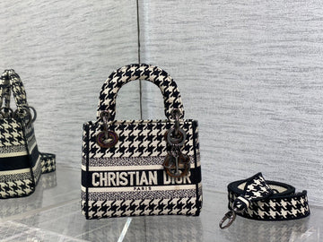 Makersluxe - DOR Bags - 381