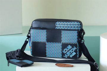 Makersluxe - Louis Vuittons  - 10044