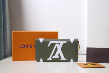 Makersluxeras - Latest - 1206