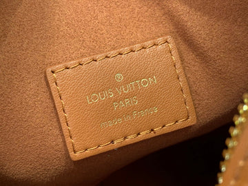 Makersluxe - Louis Vuittons  - 15220