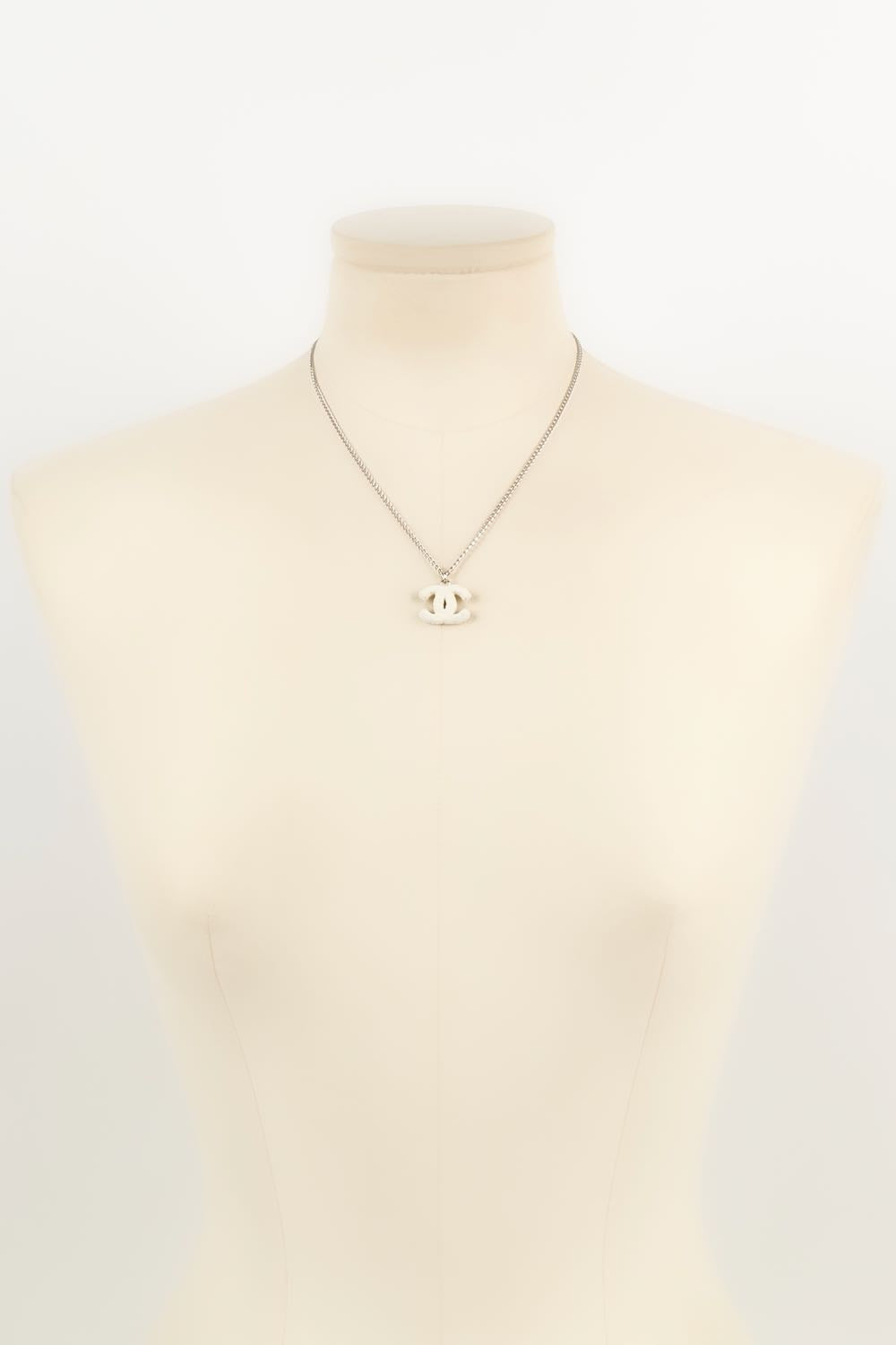 Collier cc Chanel