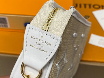Makersluxe - Louis Vuittons  - 15180