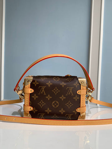 Makersluxe - Louis Vuittons  - 15404