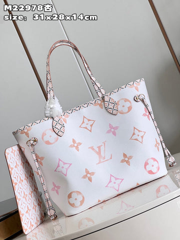 Makersluxe - Louis Vuittons  - 15153