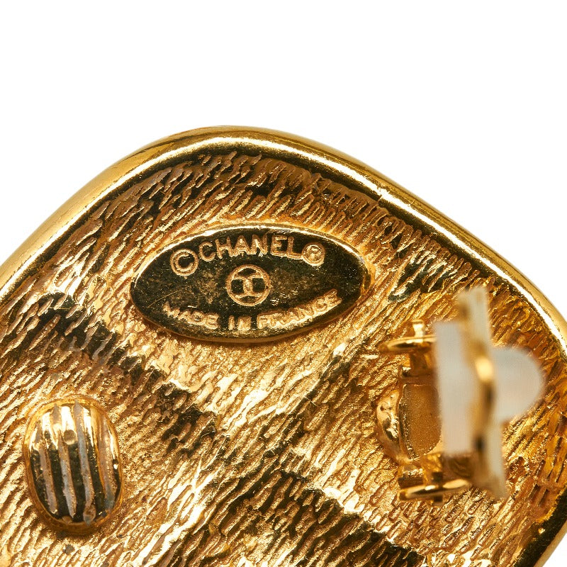 Chanel Matelasse Clip On Earrings Metal Earrings in Good condition