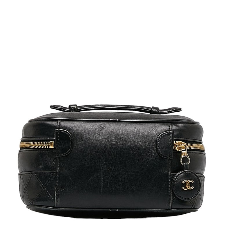 Chanel CC Matelasse Vanity Bag  Leather Vanity Bag in Good condition