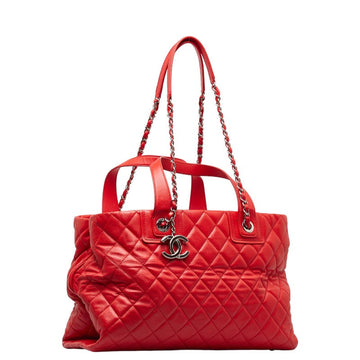 Chanel Matelasse Chain Tote Bag Leather Tote Bag in Good condition