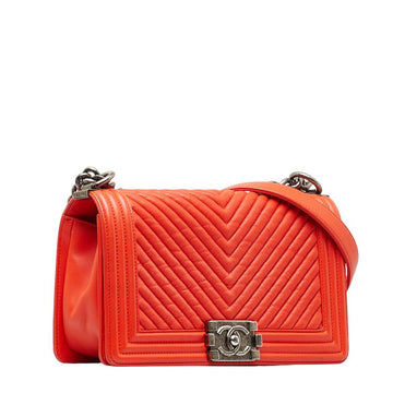 Chanel Chevron Le Boy Flap Bag  Leather Shoulder Bag in Excellent condition