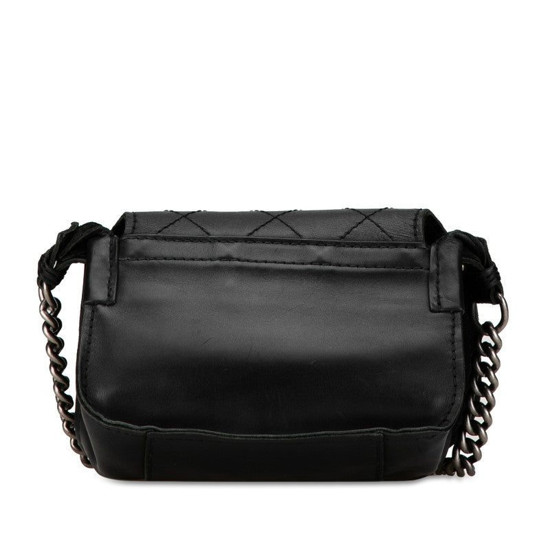Chanel Quilted Leather Chain Flap Bag Leather Crossbody Bag in Good condition