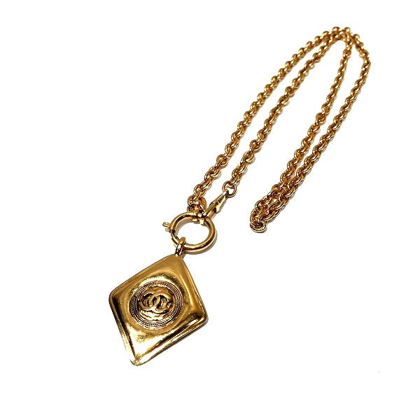 Chanel Diamond Frame CC Pendant Necklace Metal Necklace in Good condition