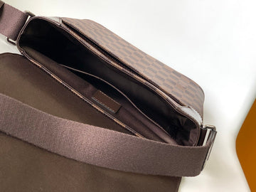Makersluxe - Louis Vuittons  - 15664
