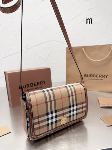 Makersluxe - Louis Vuittons  - 15061