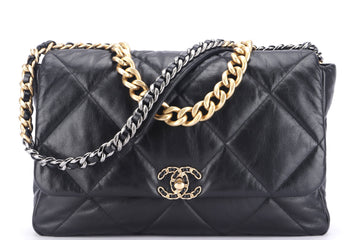 CHANEL 19 (3034xxxx) MAXI BLACK LAMBSKIN, WITH , DUST COVER & BOX