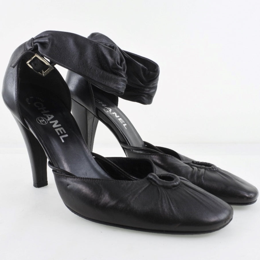 CHANEL pumps Calfskin black Women 36 1/2 Used