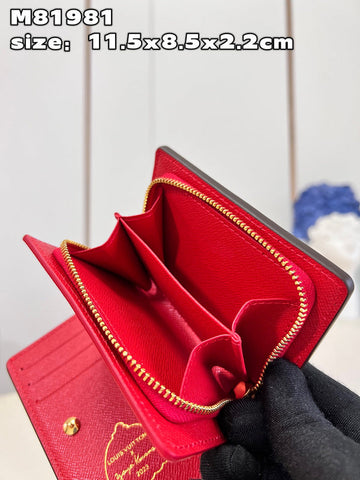 Makersluxe - Louis Vuittons  - 15704