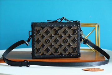 Makersluxe - Louis Vuittons  - 10166