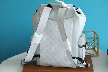 Makersluxe - Louis Vuittons  - 9709