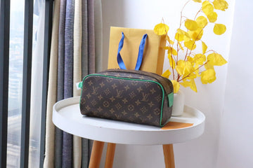 LOV - MLB - 1033