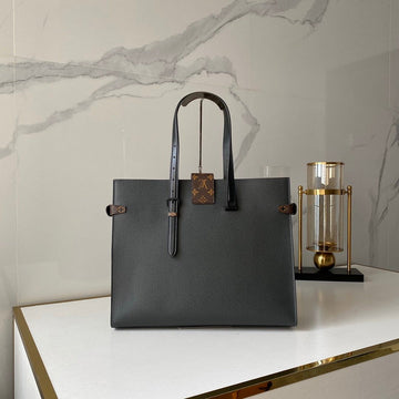 Makersluxe - Louis Vuittons  - 15551