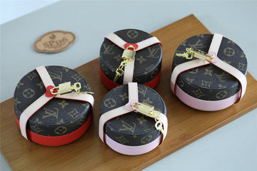 Makersluxe - Louis Vuittons  - 9355