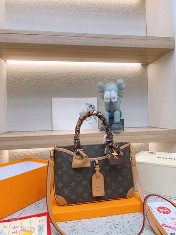 Makersluxe - Louis Vuittons  - 14866
