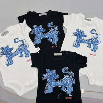 Makersluxe - Baby Clothes - 204