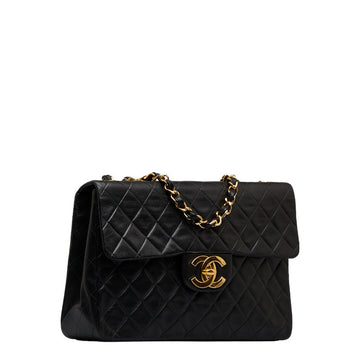 Chanel Maxi Classic Single Flap Bag Leather Shoulder Bag in Good condition
