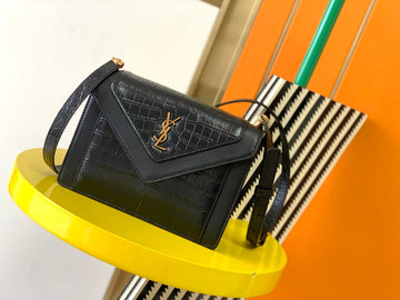 Makersluxes - Latest - 8161