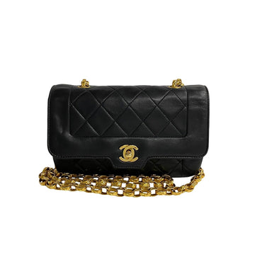 Chanel Diana Flap Crossbody Bag  Leather Crossbody Bag in Good condition