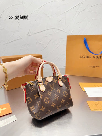 Makersluxe - Louis Vuittons  - 14918