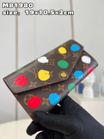 Makersluxe - Louis Vuittons  - 15702