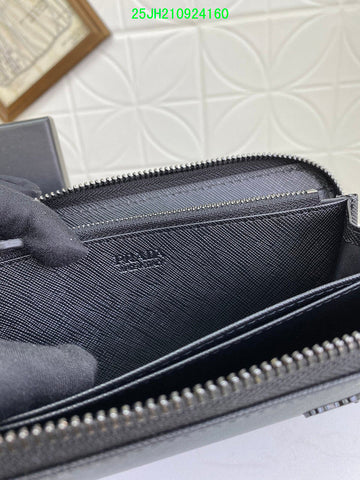 Makersluxeras - PD Wallet - 387