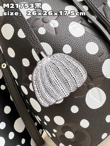 Makersluxe- Louis Vuittons  - 15918