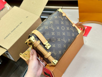 Makersluxe - Louis Vuittons  - 15089