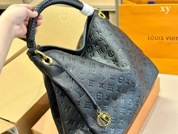 Makersluxe - Louis Vuittons  - 15008