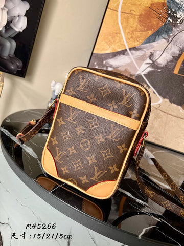 Makersluxe - LOV Bags - 628