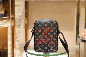 LOV - MLB - 453