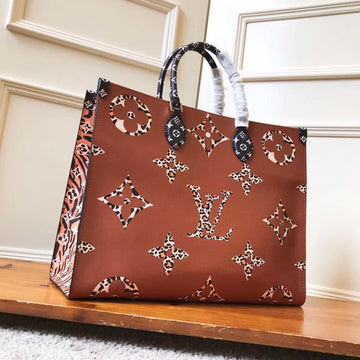 Makersluxe - Louis Vuittons  - 15527