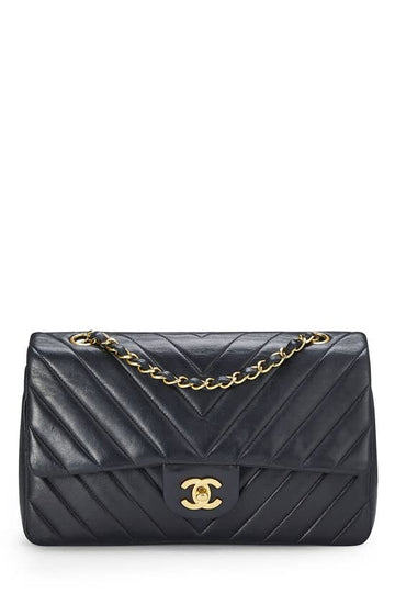 CHANEL,  Black Chevron Lambskin Classic Double Flap Medium, Black