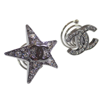 Chanel CC & Star Rhinestone Hair Accessories  Metal Hair Accessory in Excellent condition