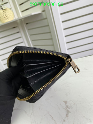 Makersluxeras - CAH Wallet - 045