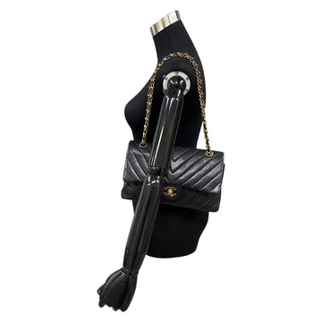 Chanel Medium Chevron Double Flap Bag Leather Shoulder Bag in Good condition