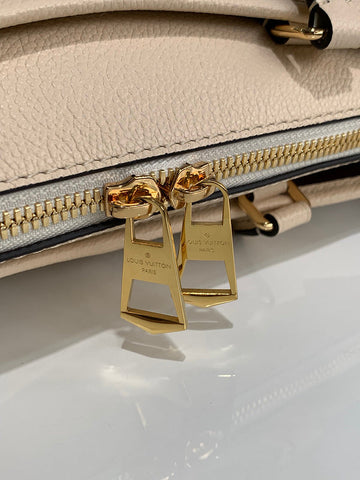 Makersluxe - Louis Vuittons  - 15406