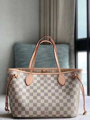 LOV - MLB - 685