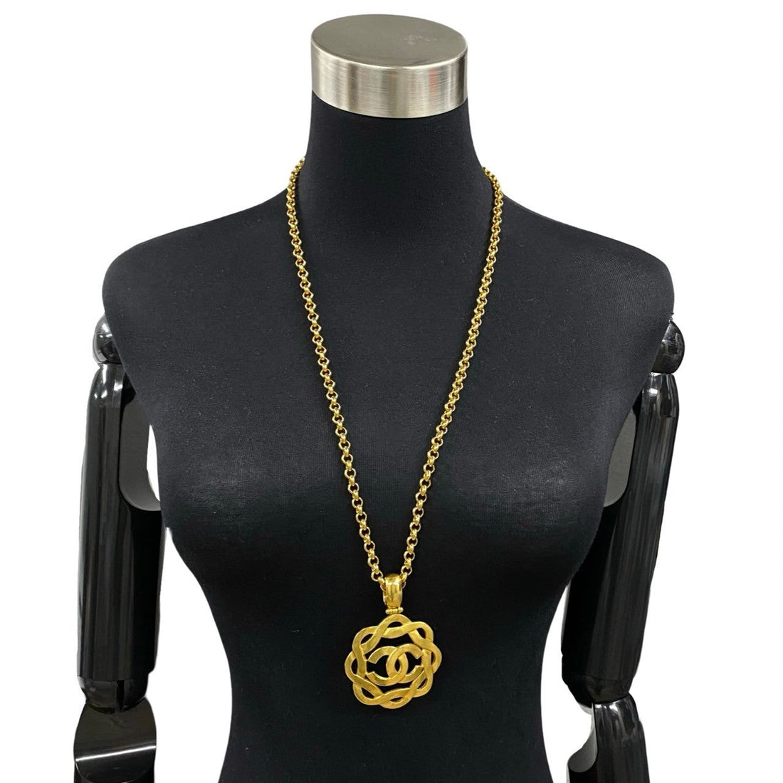 CHANEL Necklace Gold Plated gold