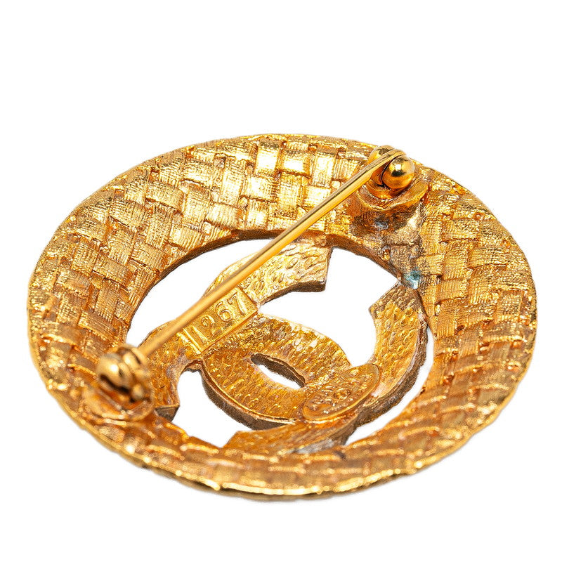 Chanel CC Medallion Brooch  Metal Brooch in Good condition