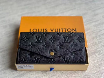 Makersluxe - Louis Vuittons  - 15379