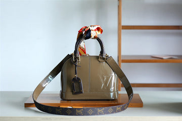 Makersluxe Fashion Lu-Vi bags - 8280