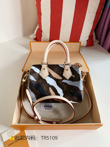 Makersluxes - Latest - 9715